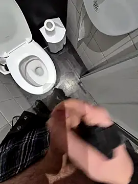 Oli0203xh online show from 03/18/26, 07:59