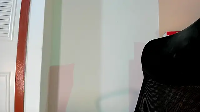 Violetta 0 online show from 12/16/25, 02:10