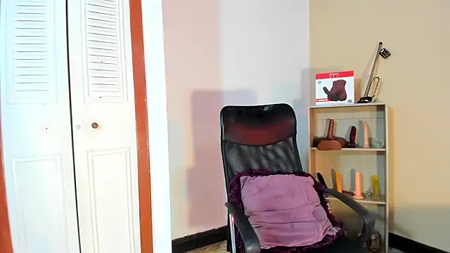 Snapshot of Violetta_0 chatting on 02/03/26, 01:38 Violetta 0 online show from 02/03/26, 01:38