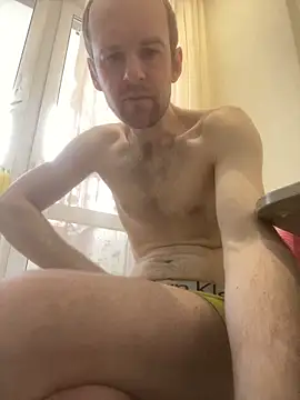 LynnAhNight online show from 03/22/26, 05:32