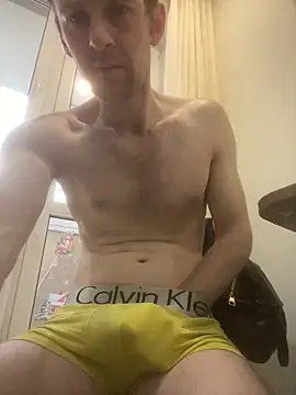 LynnAhNight online show from 04/02/26, 03:46