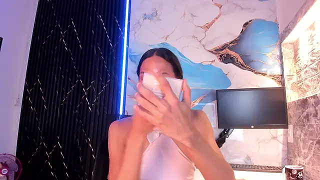 Snapshot of cassidy_blossom chatting on 01/07/26, 08:14 cassidy blossom online show from 01/07/26, 08:14