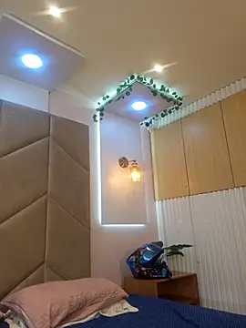 AzunaStar online show from 11/22/25, 09:35