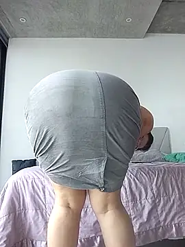 xomimuka online show from 10/14/25, 08:53