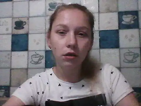 Snapshot of Anna_wey chatting on 11/21/25, 06:18 Anna wey online show from 11/21/25, 06:18