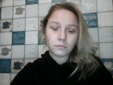 Snapshot of Anna_wey chatting on 12/18/25, 06:45 Anna wey online show from 12/18/25, 06:45