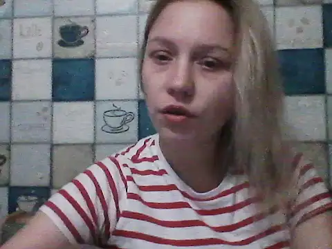 Snapshot of Anna_wey chatting on 12/03/25, 07:02 Anna wey online show from 12/03/25, 07:02