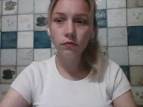 Snapshot of Anna_wey chatting on 07/18/26, 07:22 Anna wey online show from 07/18/26, 07:22