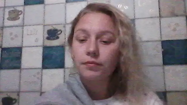 Snapshot of Anna_wey chatting on 10/27/25, 07:37 Anna wey online show from 10/27/25, 07:37