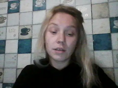 Snapshot of Anna_wey chatting on 10/16/25, 07:00 Anna wey online show from 10/16/25, 07:00