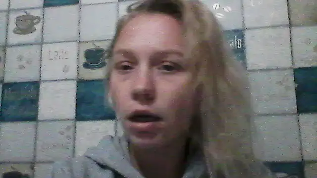 Snapshot of Anna_wey chatting on 11/02/25, 06:13 Anna wey online show from 11/02/25, 06:13