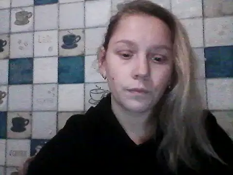 Snapshot of Anna_wey chatting on 12/14/25, 08:03 Anna wey online show from 12/14/25, 08:03