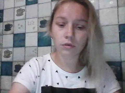 Snapshot of Anna_wey chatting on 10/11/25, 06:20 Anna wey online show from 10/11/25, 06:20