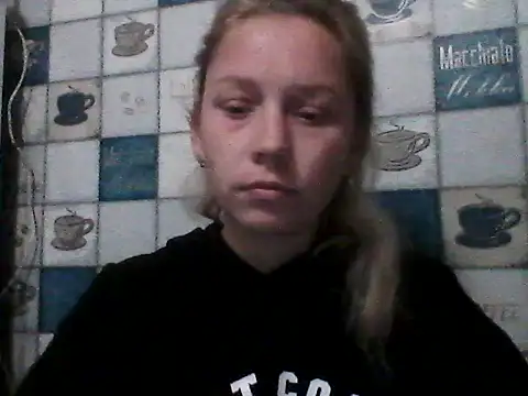 Snapshot of Anna_wey chatting on 10/06/25, 06:41 Anna wey online show from 10/06/25, 06:41