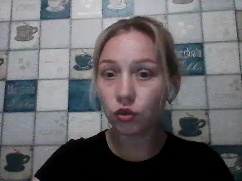 Snapshot of Anna_wey chatting on 07/14/26, 06:58 Anna wey online show from 07/14/26, 06:58