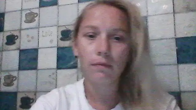 Snapshot of Anna_wey chatting on 09/10/25, 06:40 Anna wey online show from 09/10/25, 06:40