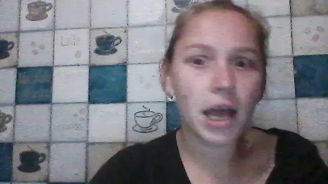 Snapshot of Anna_wey chatting on 10/21/25, 06:51 Anna wey online show from 10/21/25, 06:51