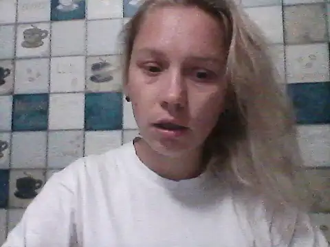 Snapshot of Anna_wey chatting on 09/08/25, 06:29 Anna wey online show from 09/08/25, 06:29