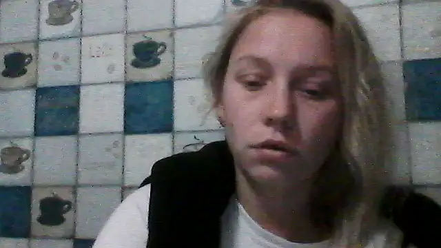 Snapshot of Anna_wey chatting on 10/20/25, 06:41 Anna wey online show from 10/20/25, 06:41