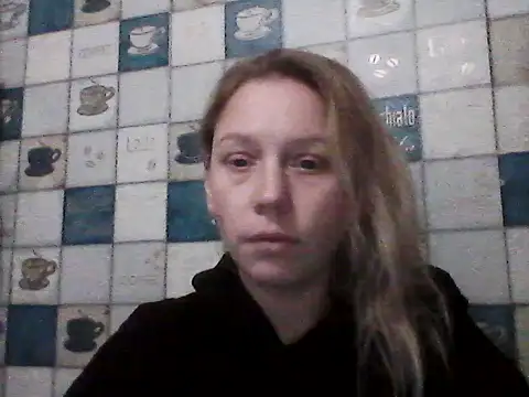 Snapshot of Anna_wey chatting on 12/17/25, 07:30 Anna wey online show from 12/17/25, 07:30