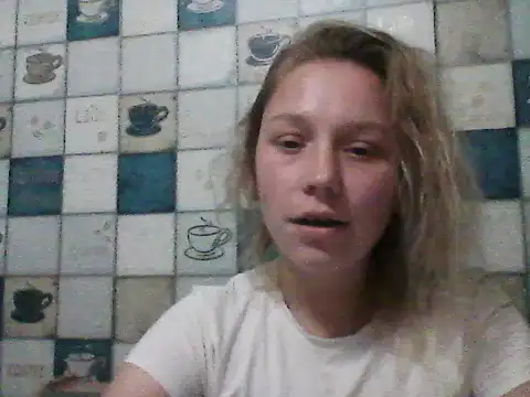 Snapshot of Anna_wey chatting on 11/09/25, 08:24 Anna wey online show from 11/09/25, 08:24