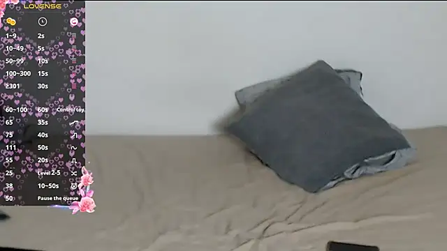 Lenaelle31000 online show from 10/10/25, 03:24