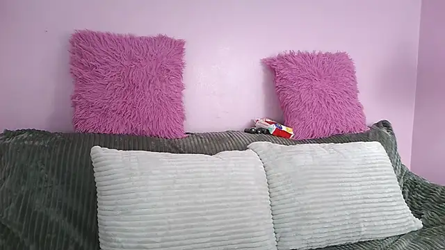 Hiyakasudere online show from 12/17/25, 12:32