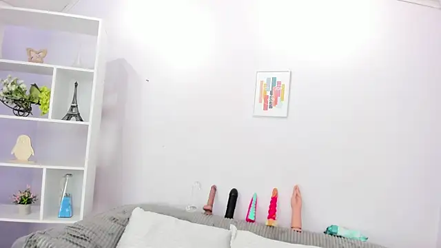 Hiyakasudere online show from 09/23/25, 01:07