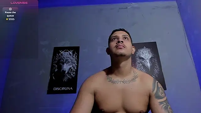 Snapshot of JohanSmith chatting on 02/08/26, 11:35 JohanSmith online show from 02/08/26, 11:35