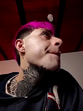 7 Saturno 7 online show from 11/22/25, 02:54