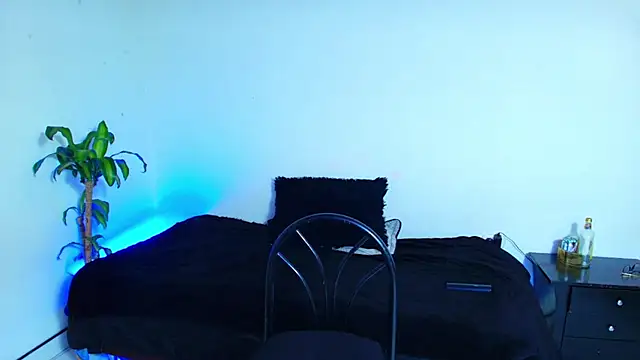 7 Saturno 7 online show from 04/12/26, 02:48