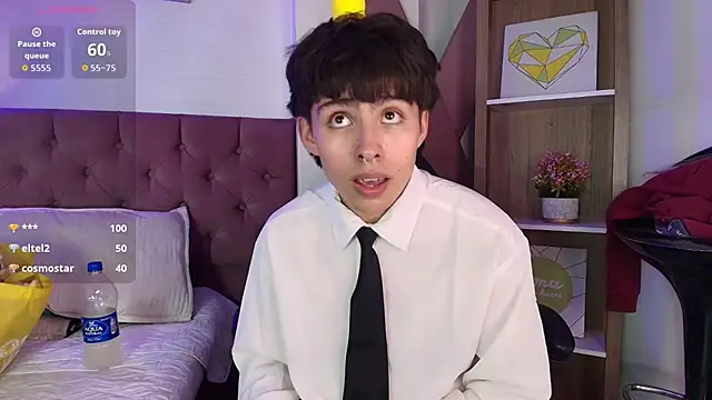 Snapshot of PepperTwink chatting on 10/30/25, 04:59 PepperTwink online show from 10/30/25, 04:59