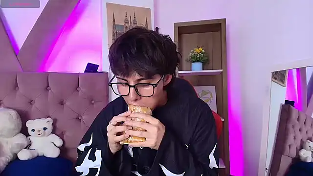 PepperTwink online show from 03/26/26, 04:05