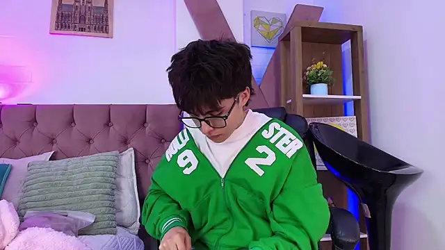 Snapshot of PepperTwink chatting on 02/05/26, 04:14 PepperTwink online show from 02/05/26, 04:14