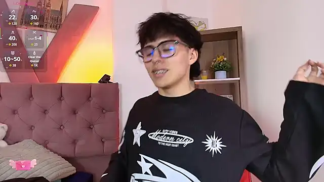 Snapshot of PepperTwink chatting on 02/24/26, 04:19 PepperTwink online show from 02/24/26, 04:19