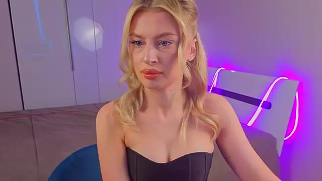 AnitaLamb online show from 10/19/25, 05:21