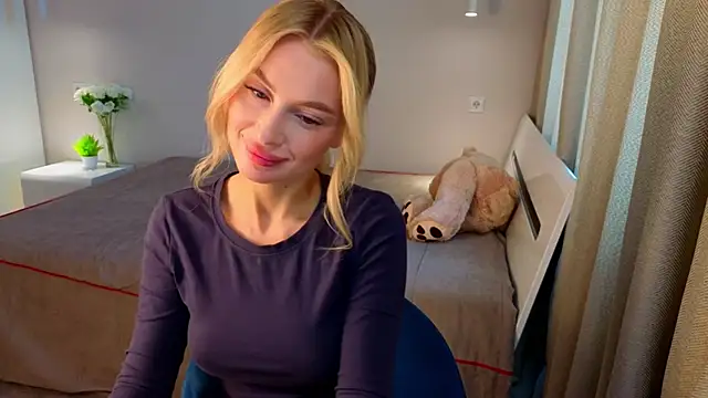 AnitaLamb online show from 09/23/25, 05:03