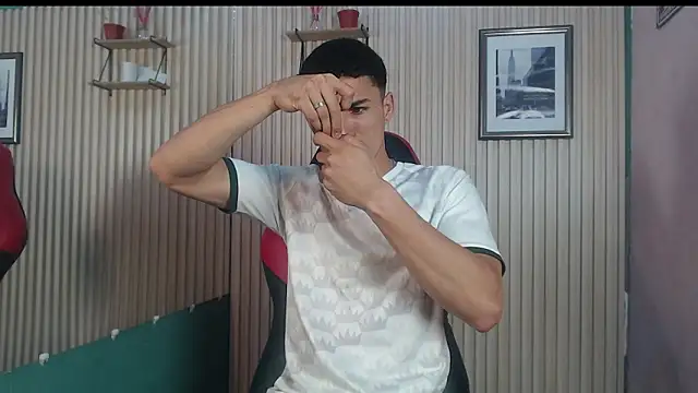 Becker2  online show from 12/02/25, 10:22