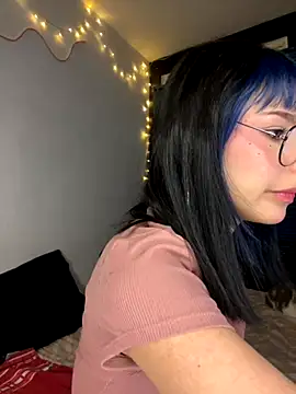 Snapshot of mavimist__ chatting on 11/01/25, 01:45 mavimist online show from 11/01/25, 01:45