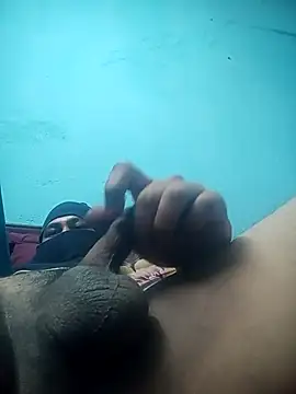 Snapshot of deshiboyz chatting on 02/16/25, 09:05 deshiboyz online show from 02/16/25, 09:05