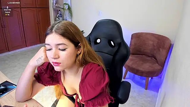 Nathalie 29 online show from 03/31/26, 01:46