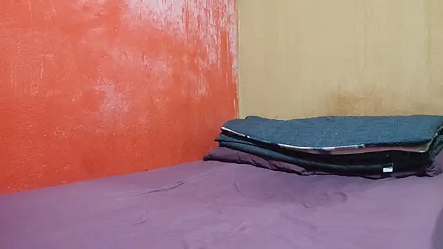 LuisA Femm online show from 12/18/25, 05:45