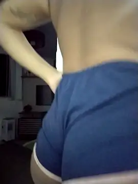 yannaluuxehot online show from 03/22/25, 06:33