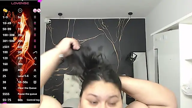 Snapshot of Aaliyah11 chatting on 10/07/25, 01:28 Aaliyah11 online show from 10/07/25, 01:28
