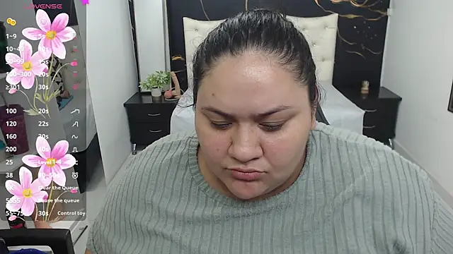 Snapshot of Aaliyah11 chatting on 03/15/25, 02:24 Aaliyah11 online show from 03/15/25, 02:24
