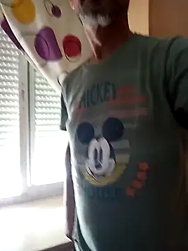 Snapshot of jonymoreno chatting on 03/18/25, 02:06 jonymoreno online show from 03/18/25, 02:06