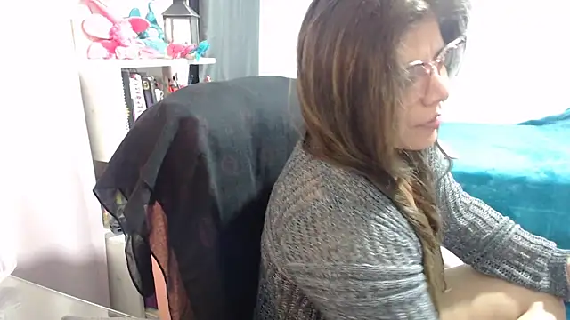 KatteAngelLat online show from 12/17/25, 01:54