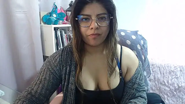 KatteAngelLat online show from 10/26/25, 12:33