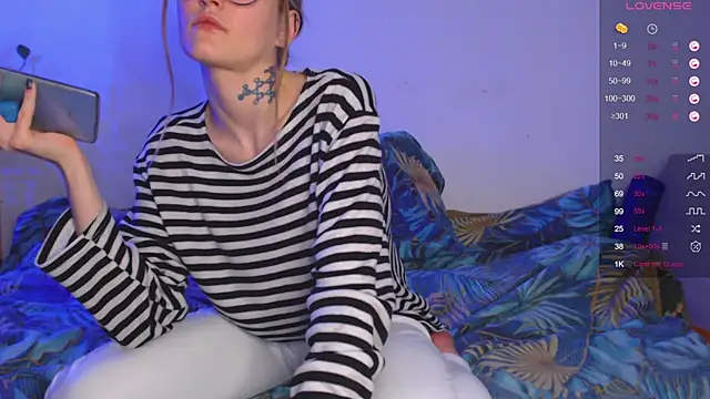 Miss lionheart online show from 03/04/25, 05:42