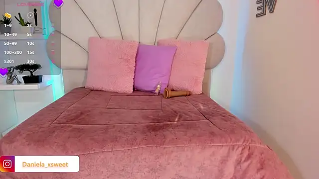 Danielaangelina online show from 04/07/26, 05:53